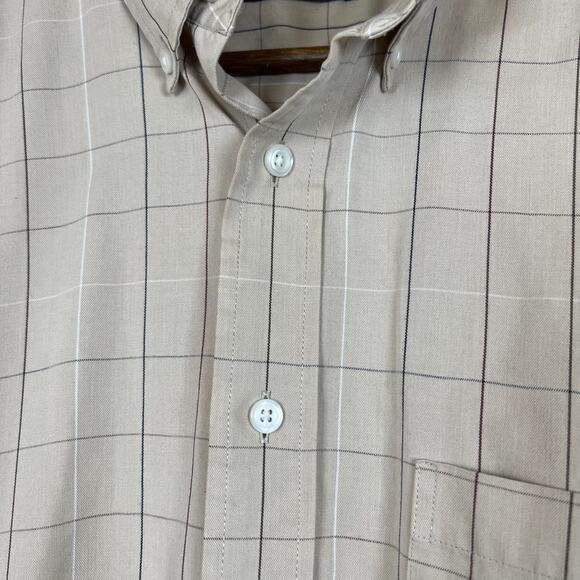 Men's Large Roundtree & Yorke Classic Beige Grid Button Down Shirt - Picture 4 of 6